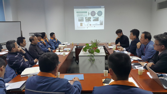 올스웰이 지난 19일 중국 상해에 위치한 최대 국영철강업체인 바오강(Baosteel)에서 기술연구부문 총경리와 5개 냉연공장장, 그리고 10여명의 관련자들을 대상으로 기술 설명회를 실시했다.