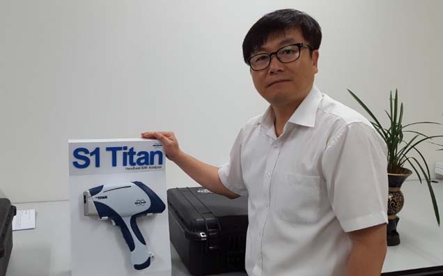 코리아사이언텍 조창래 대표가 S1 Titan을 소개하고 있다.