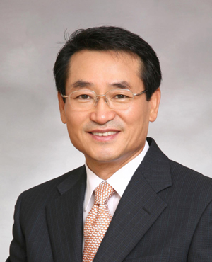 포스코 이사회 의장으로 선임된 김주현 사외이사