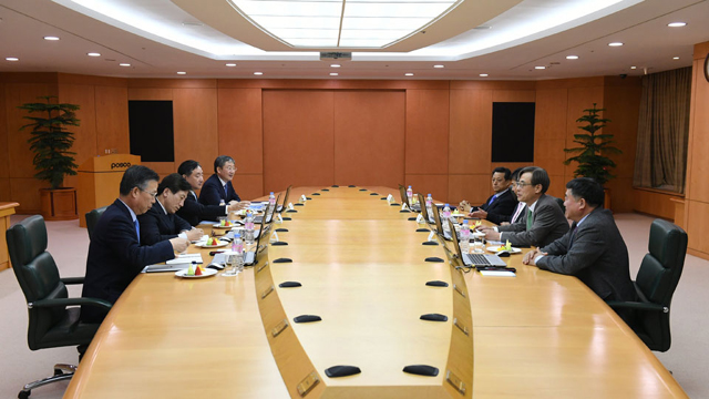 포스코가 4월 8일 첫 기업시민위원회를 개최하고 향후 기업시민활동 중점 추진방향을 논의했다.