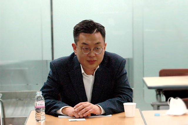 김윤상 하이투자증권 기업분석팀 팀장은 상반기 철강시장을 ´중국만 좋았다´고 요약하며, 하반기 시장도 어려움이 예상된다고 말했다.