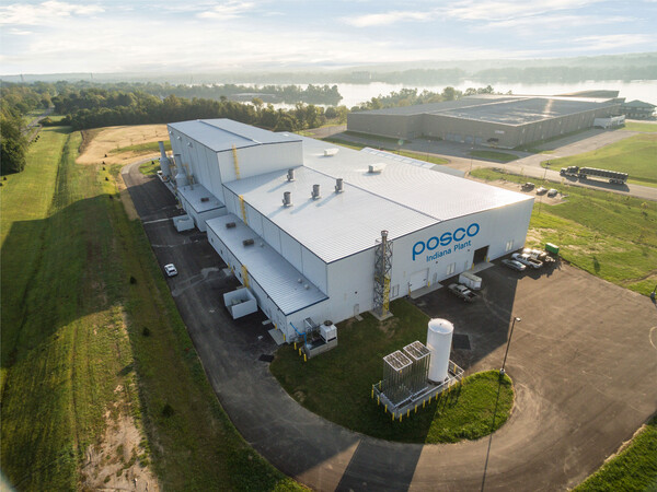 사진설명 : 도널드 트럼프 당선 이후 미국의 보호무역주의 강화는 미국내 국내 철강 현지법인들의 투자 확대 가능성을 높일 것으로 예상된다. 사진은 미국 인디애나주에 위치해 있는 포스코 AAPC 전경.