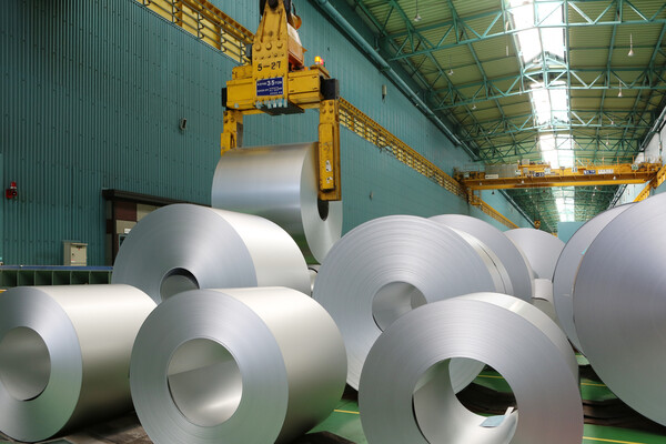 동국씨엠 박성민 팀장은 상공정부터 제소가 시작될 경우 하공정 시장의 가격 왜곡과 이로 인한 시장 잧ㅊ체의 붕괴 가능성 역시 간과해서는 안된다고 설명했다. 