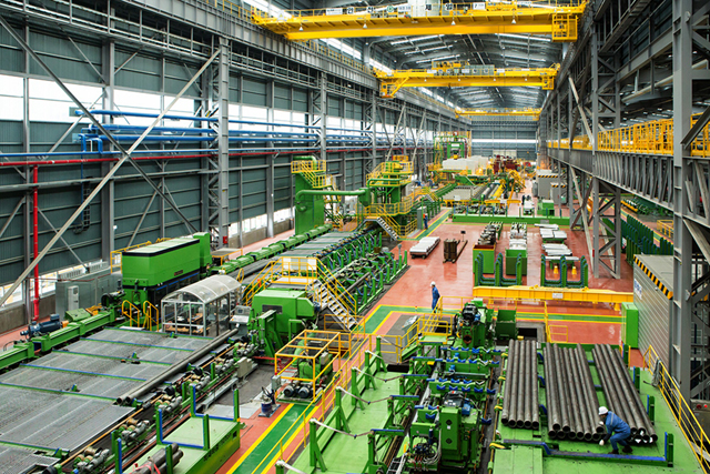세아창원특수강 무계목강관 공장 내부 전경