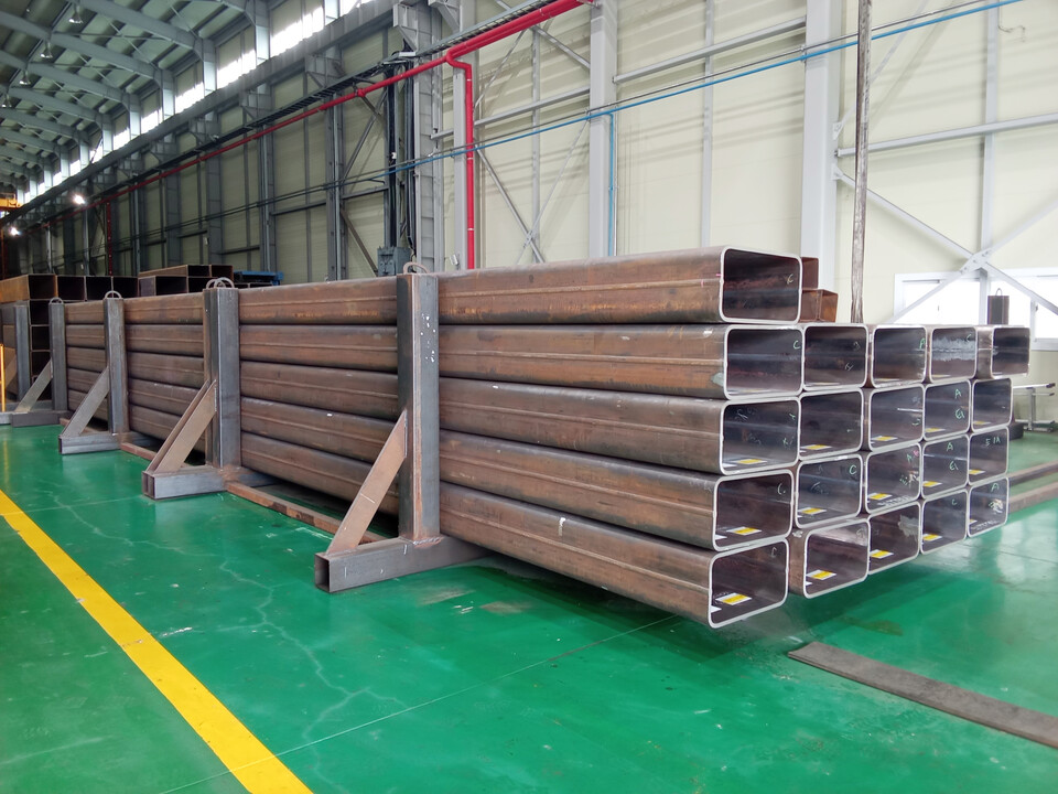 ◇호주로 수출을 앞두고 있는 직사각형 각관(2)