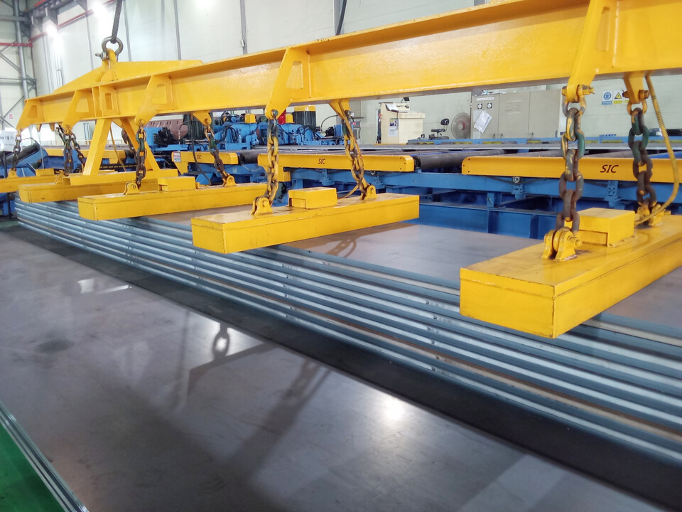 ◇각관 제작 전 절단 가공된 후판