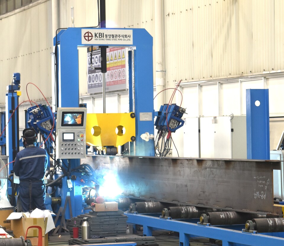 ◇KBI동양철관의 빌트업빔 제조 설비