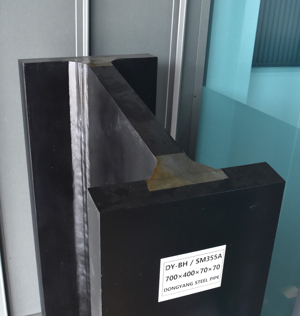 ◇KBI동양철관의 빌트업빔 전시품