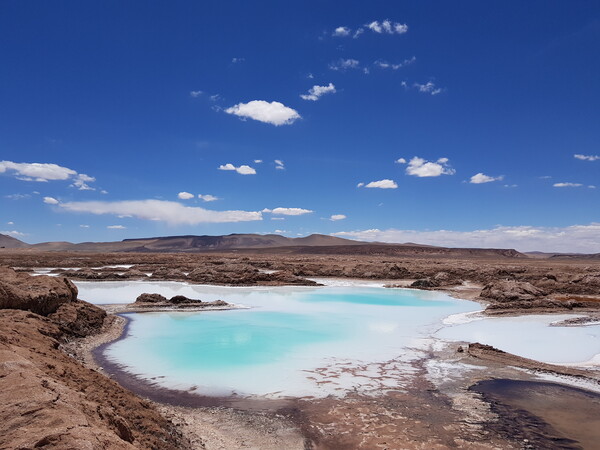 아르헨티나 옴브레 무에르토 리튬 염호.