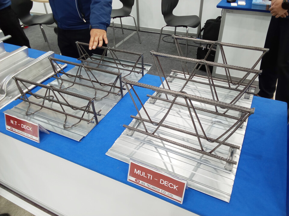 제일테크노스의 NT Deck